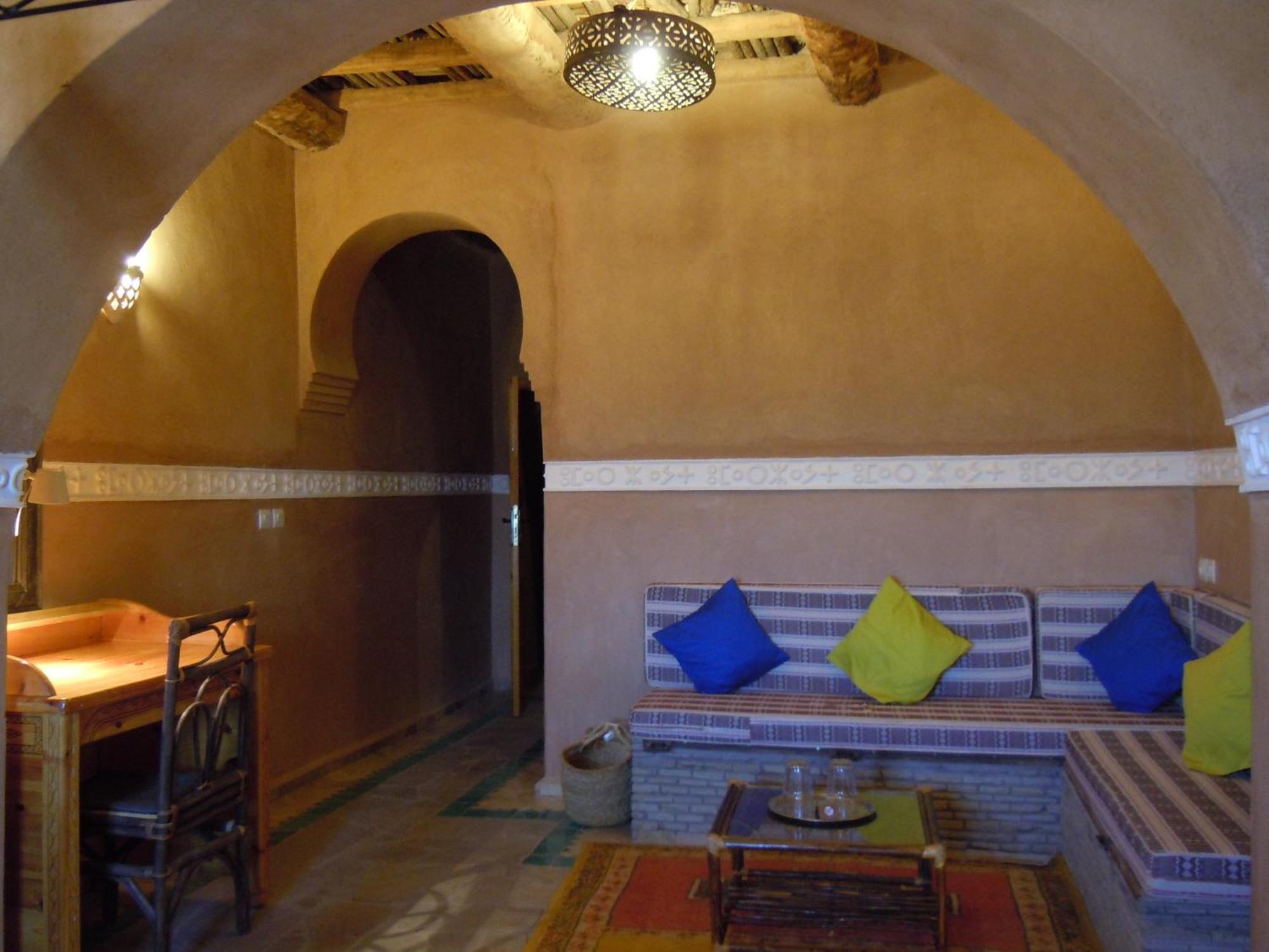 Kasbah Ait Omar Lodge Nkob
